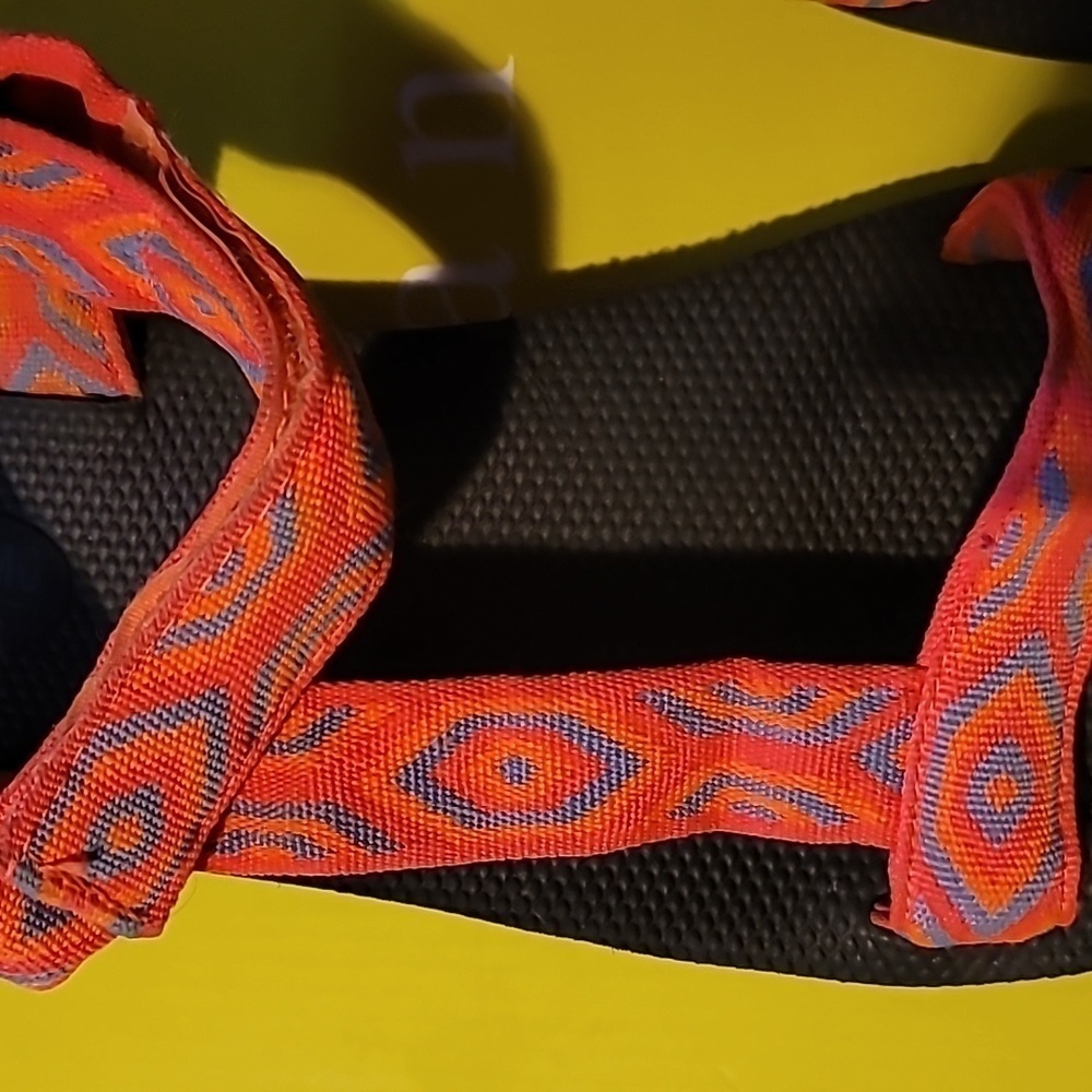 Sandals - Picture 3 of 3